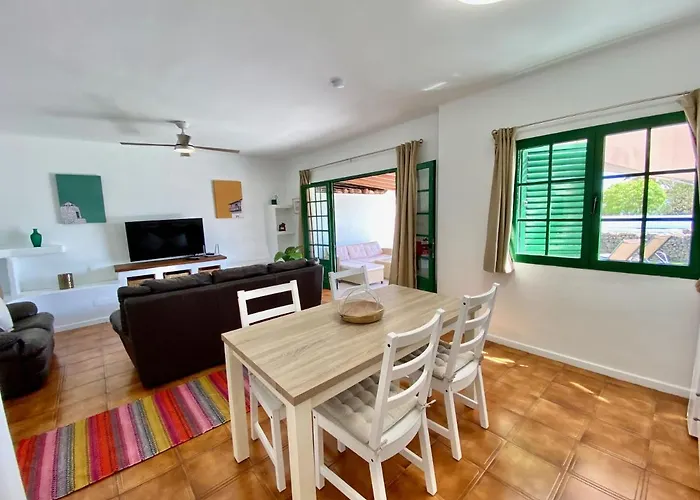 Сasa de vacaciones Terracitas 3 Hiru , Coqueto Con Ac , Terraza Y Piscina Comunitaria