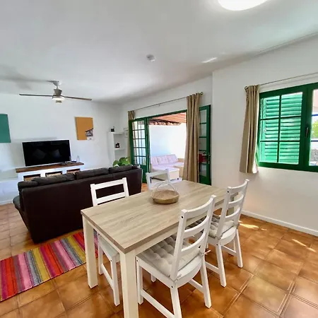 Vakantiehuis Terracitas 3 Hiru , Coqueto Con Ac , Terraza Y Piscina Comunitaria
