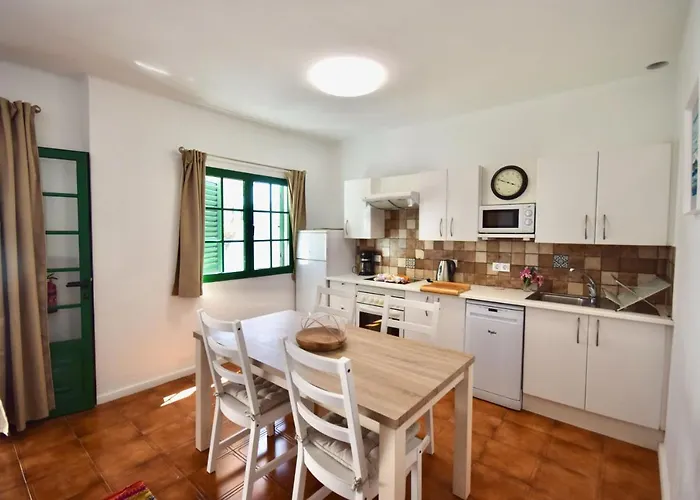 Terracitas 3 Hiru , Coqueto Con Ac , Terraza Y Piscina Comunitaria * Playa Blanca